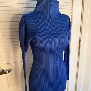 RARE, Issey Miyake Pleats Please Cobalt Blue Vintage  Top. Mock neck. Size (M)